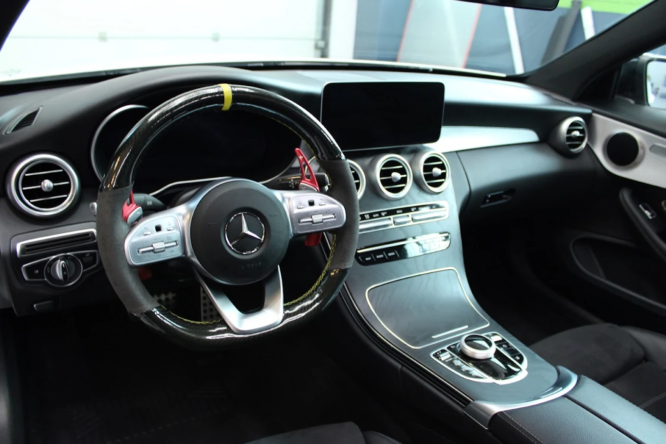 Mercedes-AMG C-Klasse — Innenaufbereitung Premium